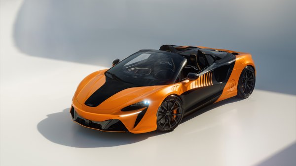 Mclaren Artura2